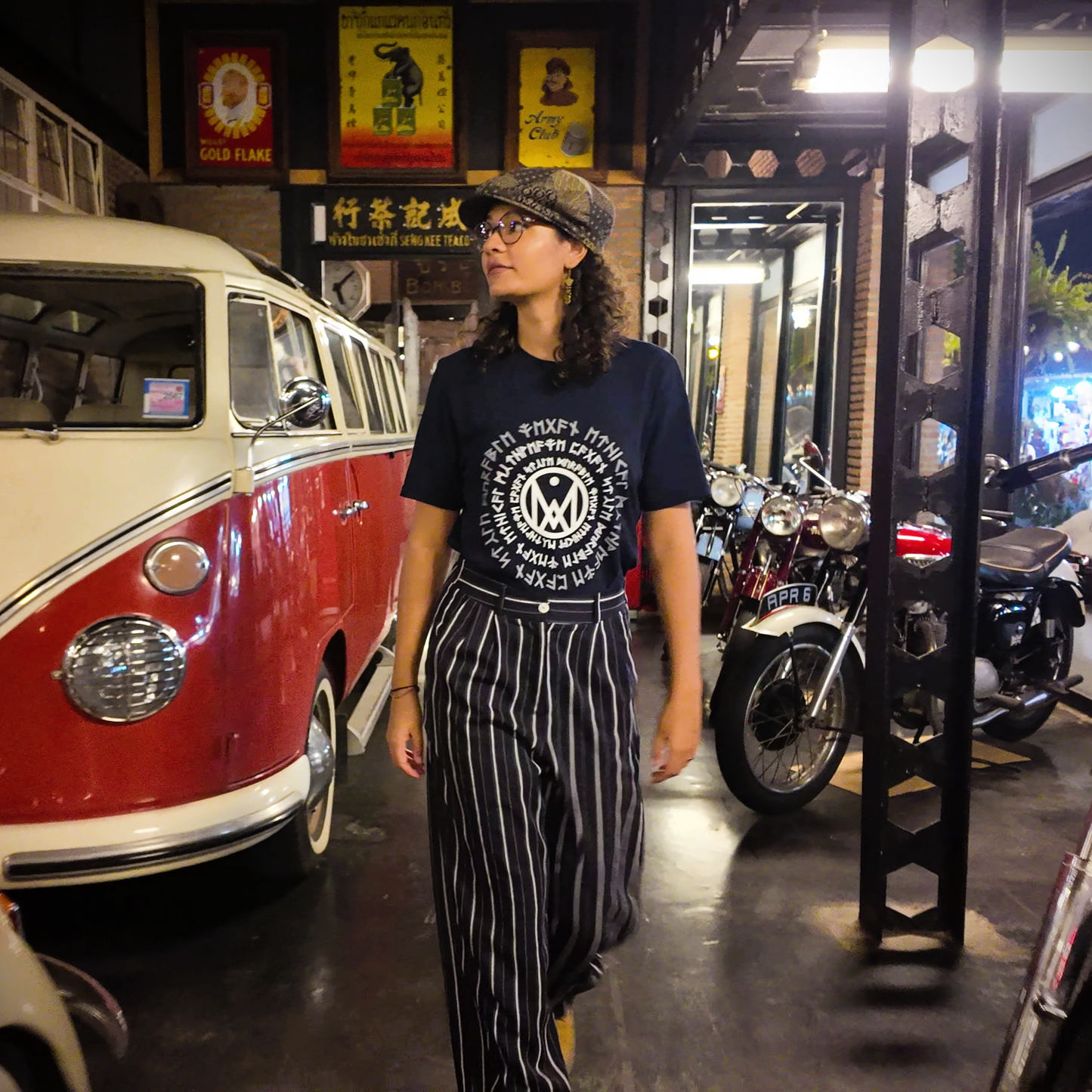 T-shirt en coton bio "Runic Circles"
