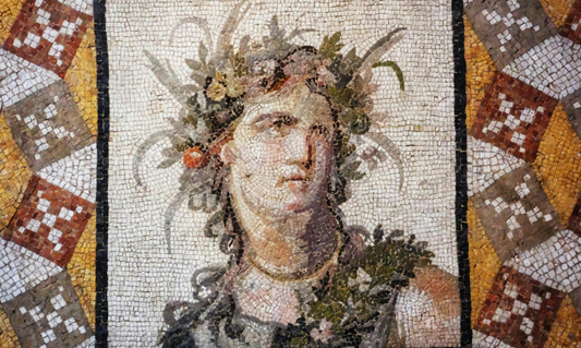 Dionysos : le dieu du vin, de l’extase et des masques brisés🍇