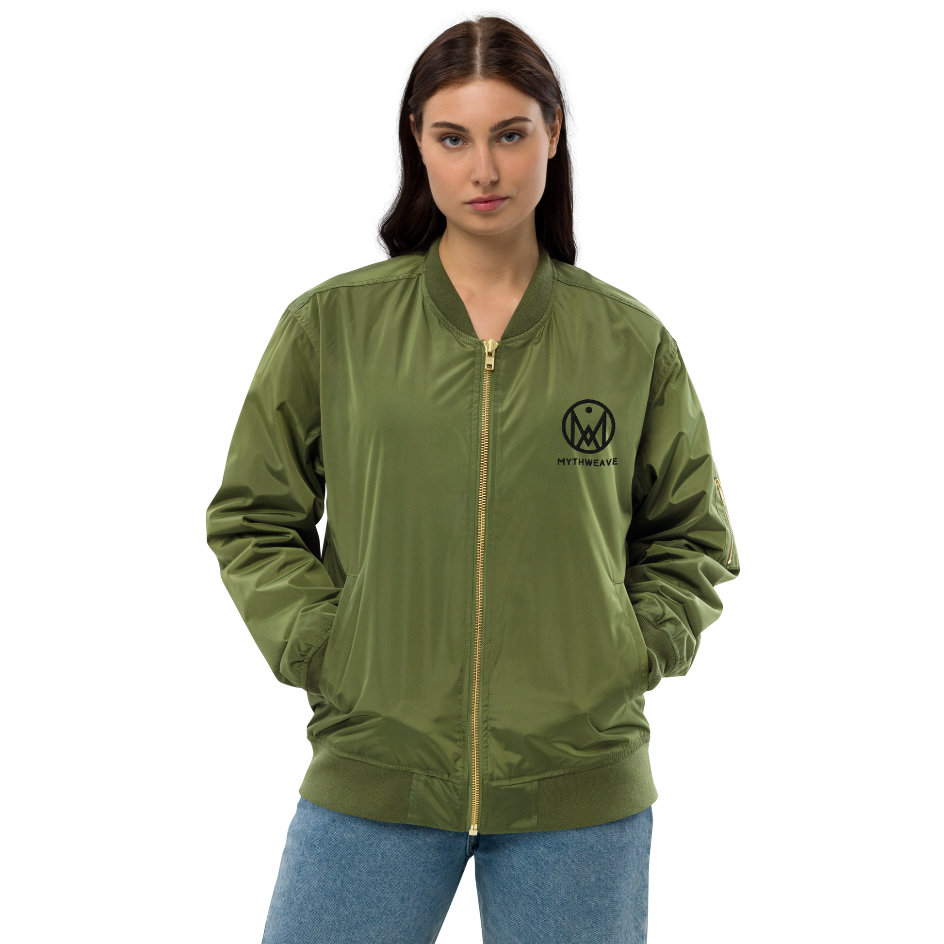 Veste bombers femme en polyester recyclé couleur vert avec logo brodé MythWeave porté par un mannequin de face