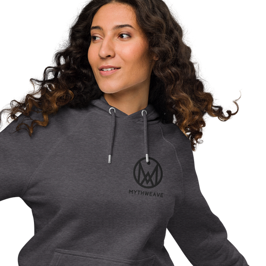 Sweat femme en coton bio couleur gris avec logo brodé MythWeave porté par un mannequin de face