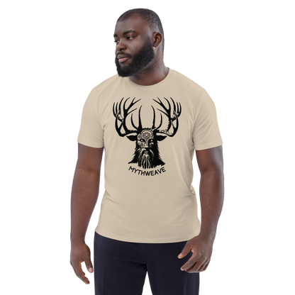 T-shirt homme en coton bio avec Dieu Cornu Cernunnos et logo MythWeave porté par un mannequin de face